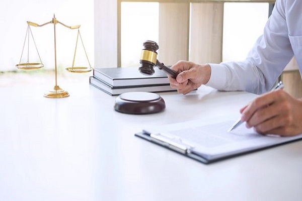 criminal defence lawyer